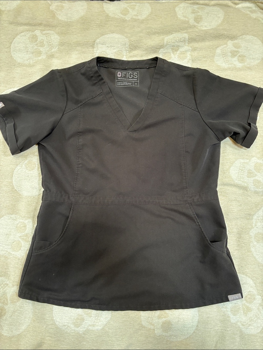 Figs Black V-Neck Scrub Top with Front Pockets